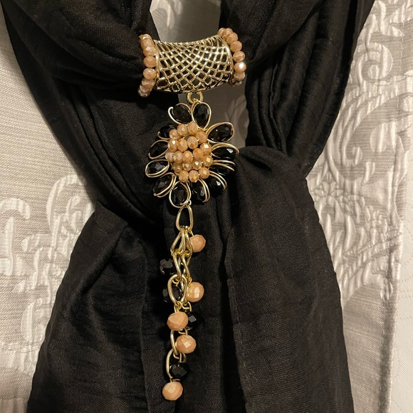 Beautiful pashmina scarf - Picture 2 of 3